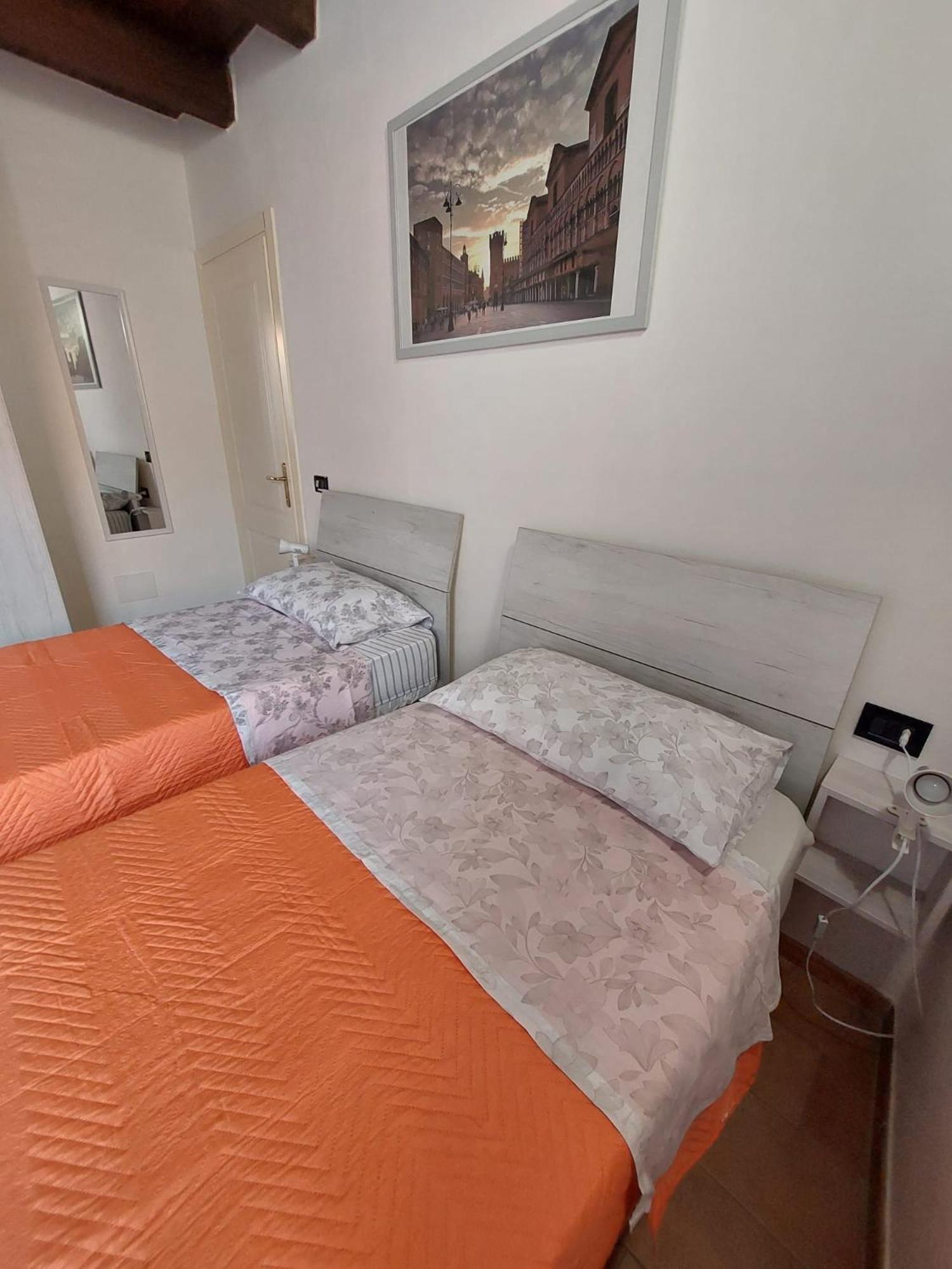 Dodo'S House Hotel Ferrara Buitenkant foto
