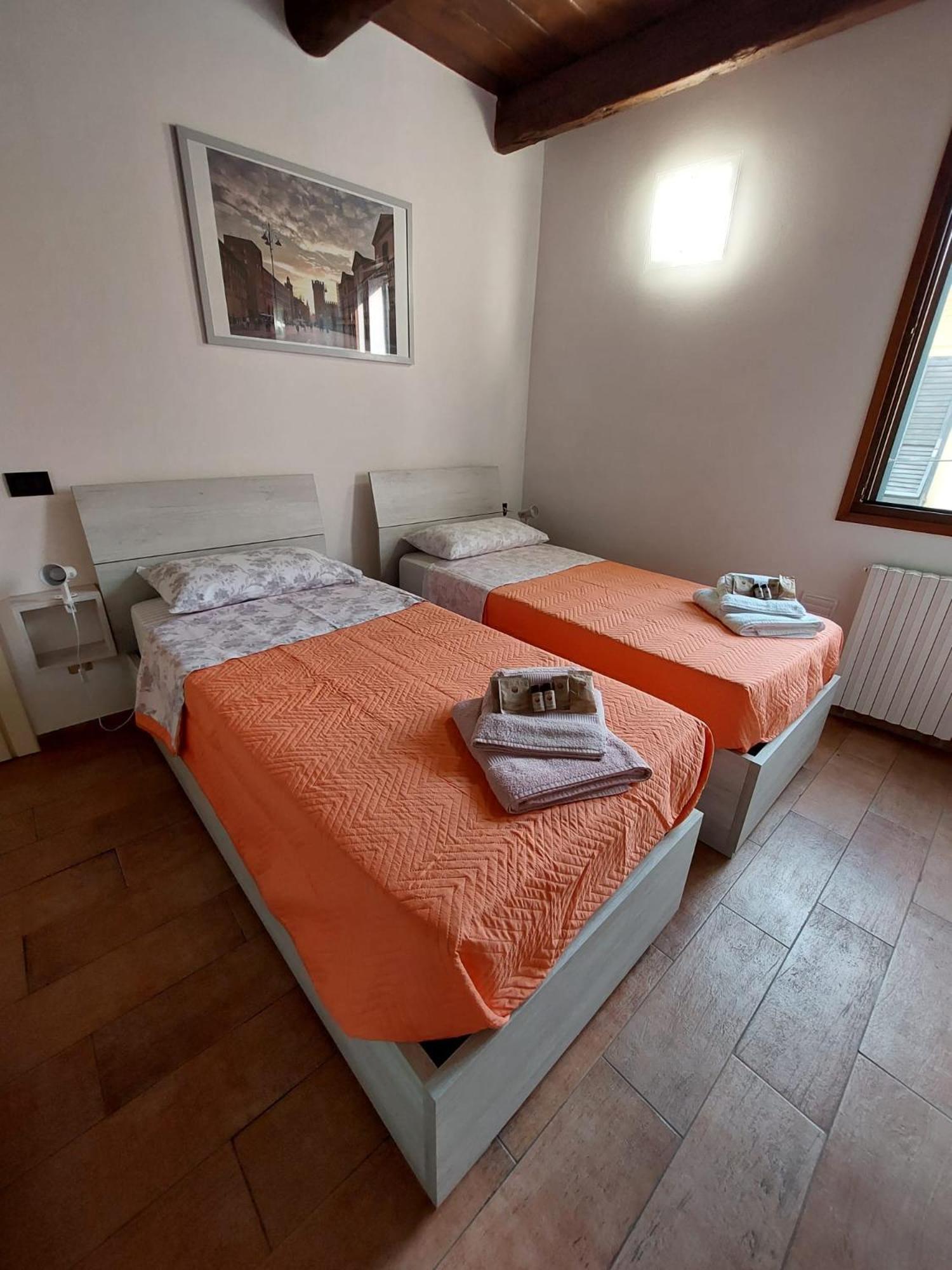 Dodo'S House Hotel Ferrara Buitenkant foto
